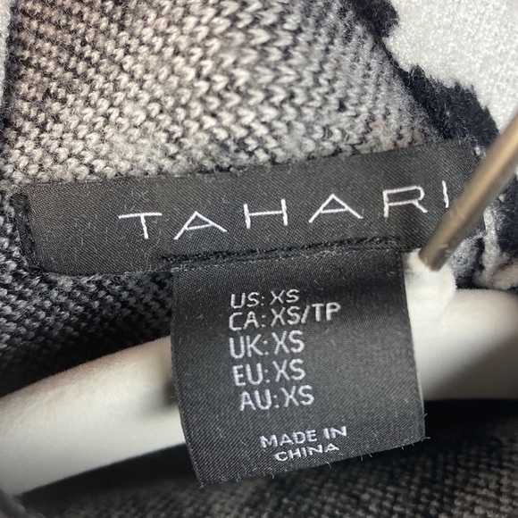 Tahari White & Black Leopard Print Mock Turtle Neck 3/4 Sleeve Top- Size XS - Picture 7 of 8